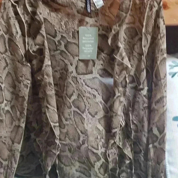 ☆☆☆Divided long sleeve blouse - Picture 7 of 9